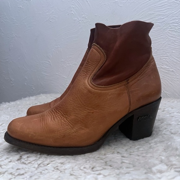MISS MACIE Cognac LEATHER ANKLE BOOTIES Distressed  Sz 9 - Picture 1 of 10